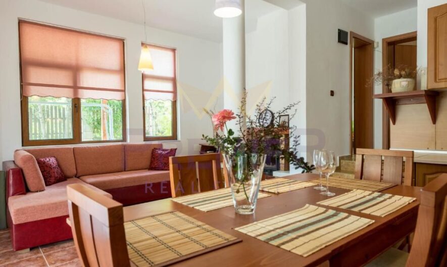 Просторна двуетажна къща в предпочитания район на гр. Балчик – близо до Ботаническата градина и морето - - снимка 4 - Имоти Премиер