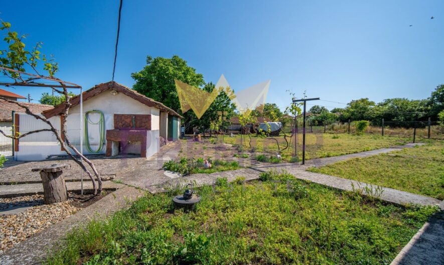 Просторна къща в гр.Шабла, обл.Добрич -  - снимка 31 - Имоти Премиер