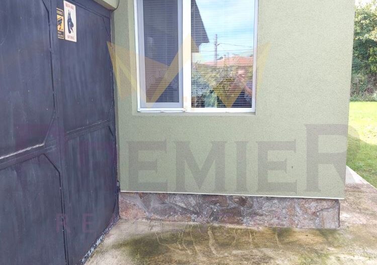 Просторна къща в гр.Шабла, обл.Добрич -  - снимка 34 - Имоти Премиер