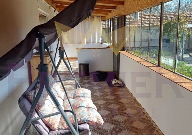 Просторна къща в гр.Шабла, обл.Добрич -  - снимка 36 - Имоти Премиер