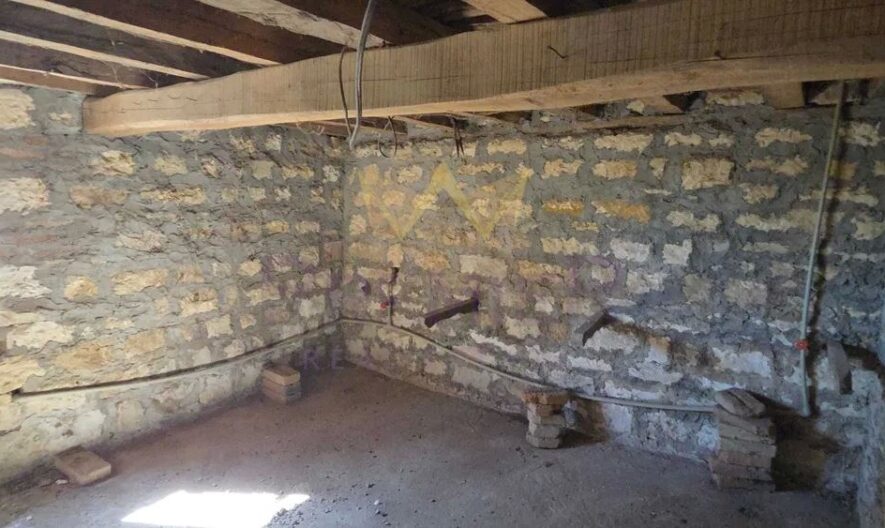 Реновирана къща в село Червенци -  - снимка 13 - Имоти Премиер