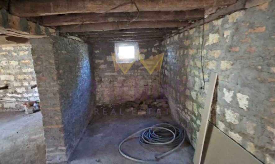 Реновирана къща в село Червенци -  - снимка 15 - Имоти Премиер