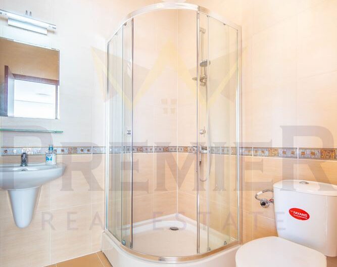 Самостоятелна едноетажна къща с двор в затворен комплекс с морска панорама до с. Кранево. -  - снимка 12 - Имоти Премиер