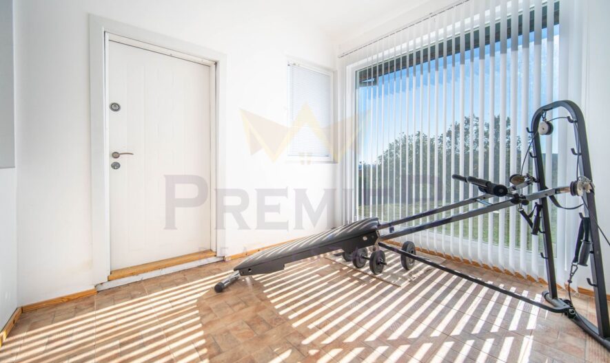 Самостоятелна едноетажна къща с двор в затворен комплекс с морска панорама до с. Кранево. -  - снимка 18 - Имоти Премиер