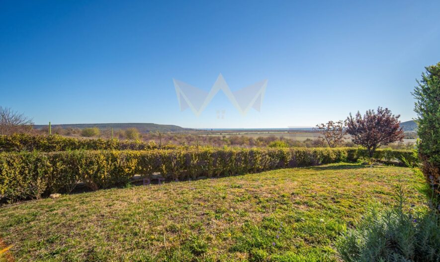 Самостоятелна едноетажна къща тип близнак с двор в затворен комплекс с морска панорама до с. Кранево -  - снимка 18 - Имоти Премиер