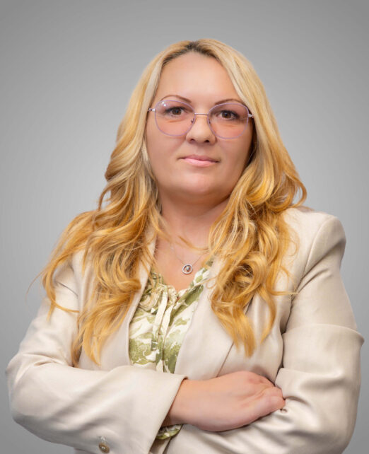 Сашка Николова - ИМОТИ ПРЕМИЕР - Агенция за недвижими имоти