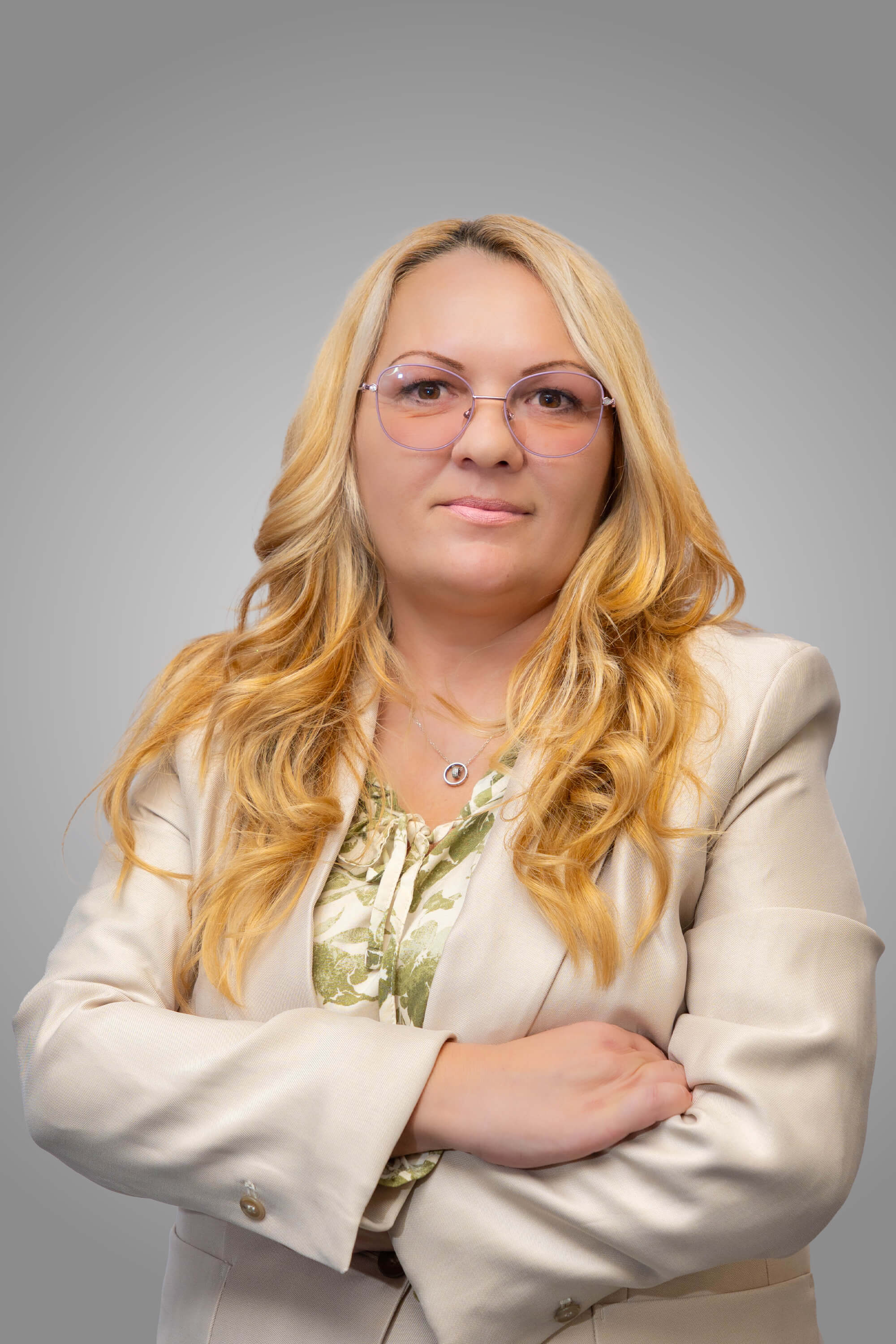 Сашка Николова - ИМОТИ ПРЕМИЕР - Агенция за недвижими имоти