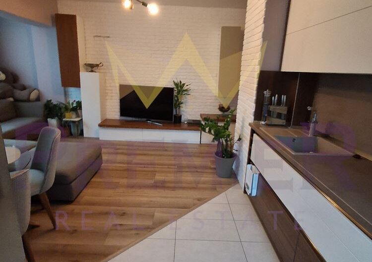 Стилен 3-стаен апартамент с паркомясто Траката -  - снимка 6 - Имоти Премиер