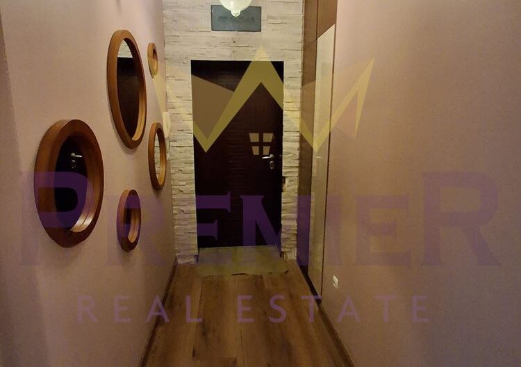 Стилен 3-стаен апартамент с паркомясто Траката -  - снимка 8 - Имоти Премиер