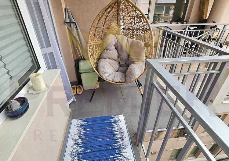 Стилен двустаен апартамент в Център -  - снимка 18 - Имоти Премиер