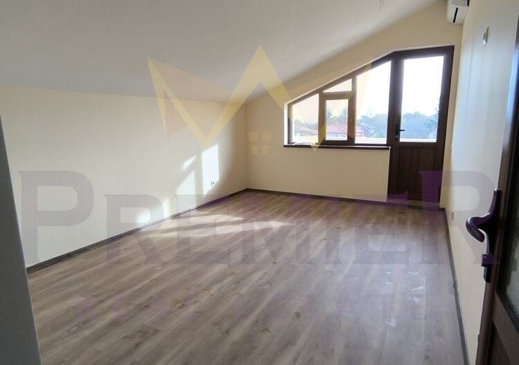 Триетажна къща м-т Ален Мак - - снимка 10 - Имоти Премиер