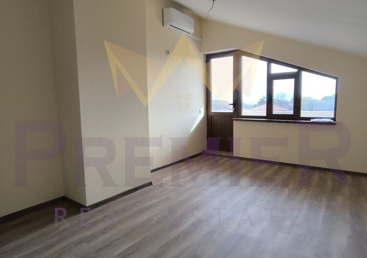 Триетажна къща м-т Ален Мак - - снимка 5 - Имоти Премиер