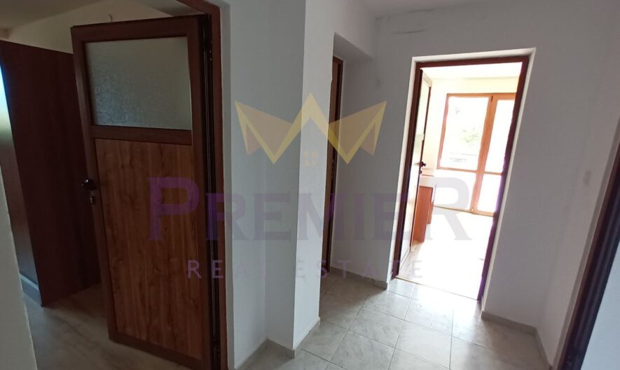 Триетажна къща село Звездица - - снимка 10 - Имоти Премиер