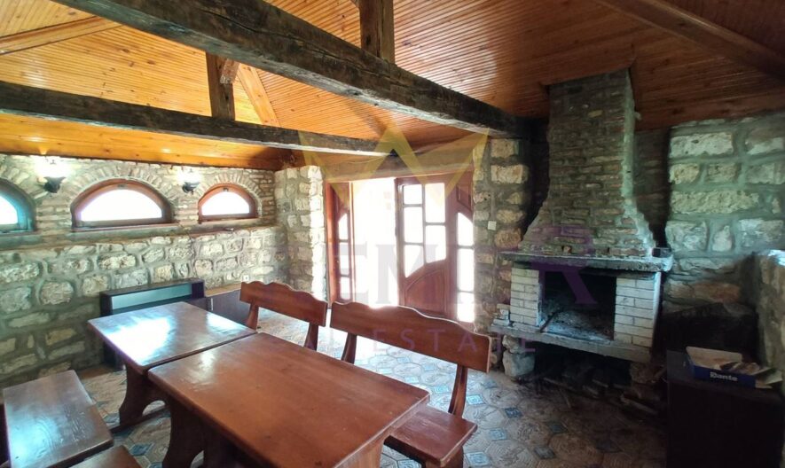 Триетажна къща село Звездица - - снимка 15 - Имоти Премиер