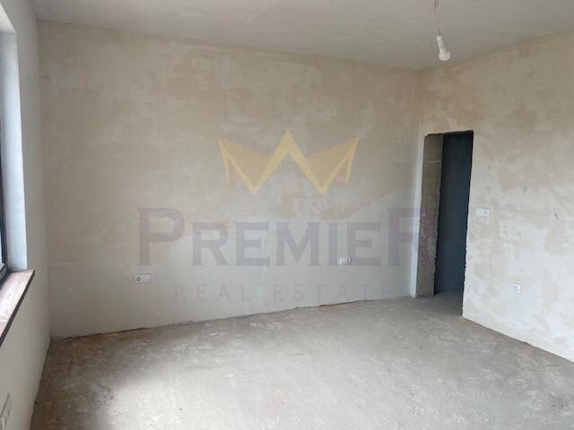 Триетажна къща в с. Равна гора - - снимка 8 - Имоти Премиер