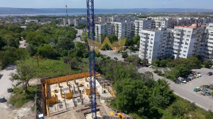 Тристаен апартамент – Кайсиева градина, Варна -  - снимка 4 - Имоти Премиер