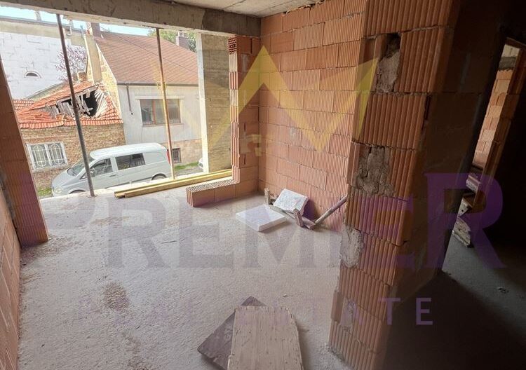 Тристаен апартамент – кв. Христо Ботев, Варна -  - снимка 4 - Имоти Премиер