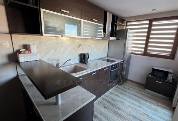 Агенция за недвижими имоти - Имоти Премиер - имот - 1079863, Цена: 850 EUR