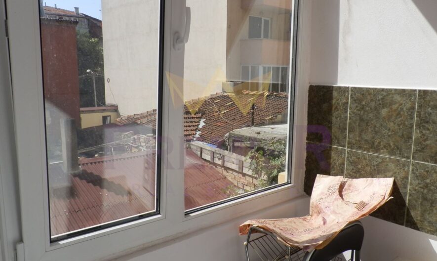 ТРИСТАЕН АПАРТАМЕНТ КОЛХОЗЕН ПАЗАР - - снимка 10 - Имоти Премиер