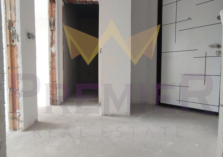 Тристаен апартамент кв.Аспарухово -  - снимка 10 - Имоти Премиер