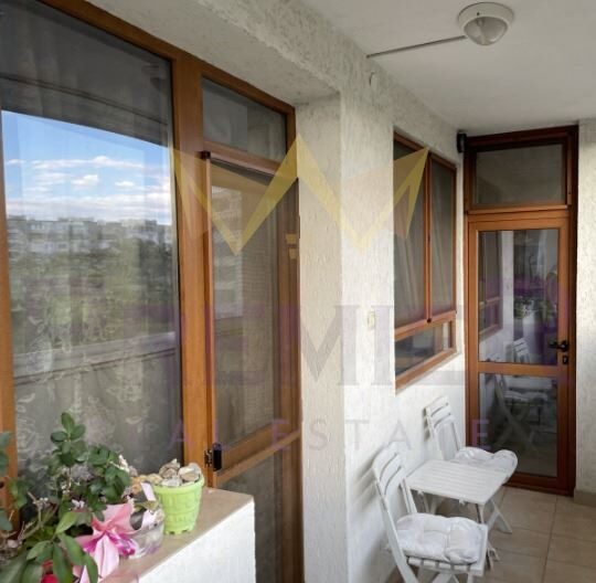 Тристаен апартамент след ремонт в ж.к. Младост 1 - - снимка 6 - Имоти Премиер