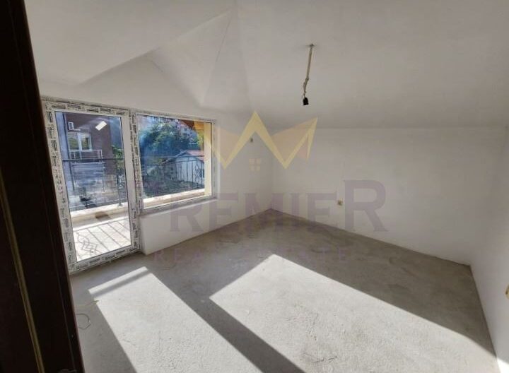 Тристаен апартамент в гр. Царево - - снимка 3 - Имоти Премиер