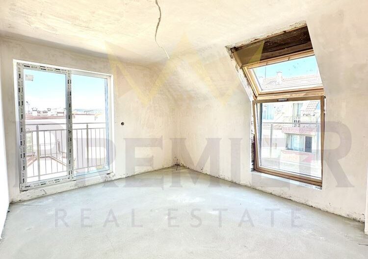 Тристаен апартамент в Колхозен пазар - - снимка 3 - Имоти Премиер