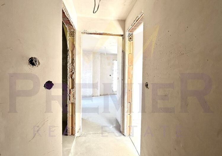 Тристаен апартамент в Колхозен пазар - - снимка 8 - Имоти Премиер