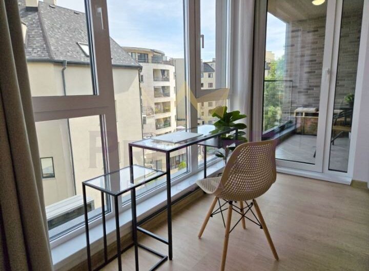 Агенция за недвижими имоти - Имоти Премиер - имот - 1071157, Цена: 240000 EUR