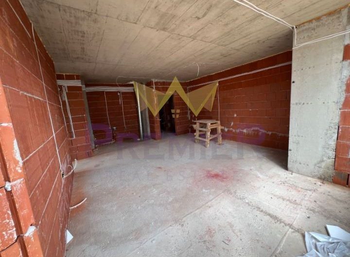 Агенция за недвижими имоти - Имоти Премиер - имот - 1037891, Цена: 215990 EUR