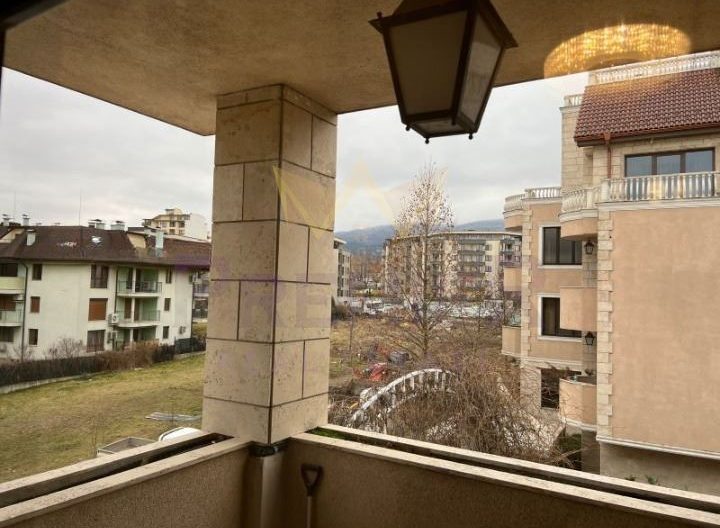 Тристаен апартамент в района на кв. Витоша -  - снимка 16 - Имоти Премиер