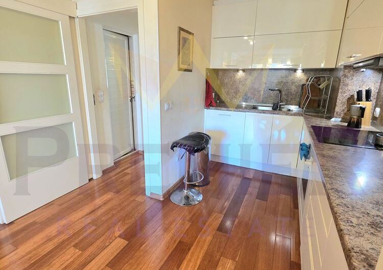 Тристаен апартамент в Центъра - - снимка 10 - Имоти Премиер