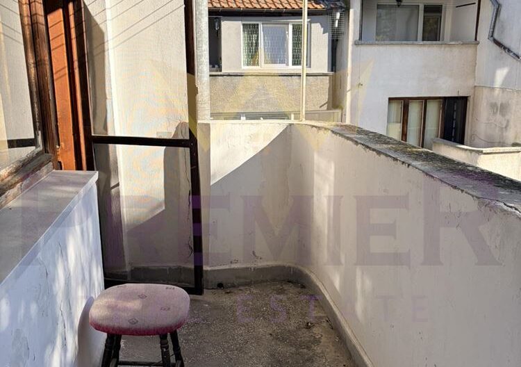 Тристаен апартамент в центъра на Бургас - - снимка 9 - Имоти Премиер