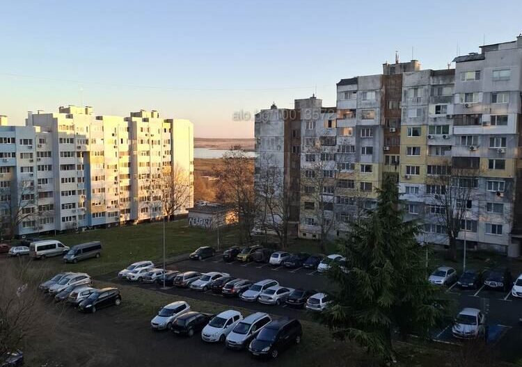 Тристаен Апартамент в Зона В на Меден Рудник -  - снимка 5 - Имоти Премиер