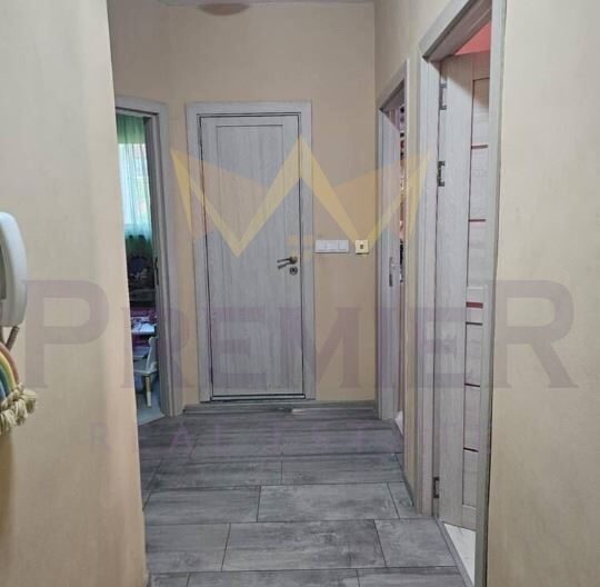 Тристаен обзаведен апартамент в кв. Възраждане – Бургас - - снимка 11 - Имоти Премиер