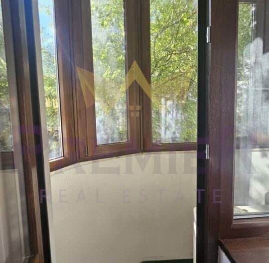 Тристаен обзаведен апартамент в кв. Възраждане – Бургас - - снимка 9 - Имоти Премиер