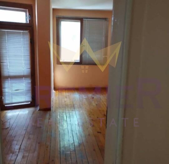 Тристаен в Бургас, Възраждане - - снимка 4 - Имоти Премиер