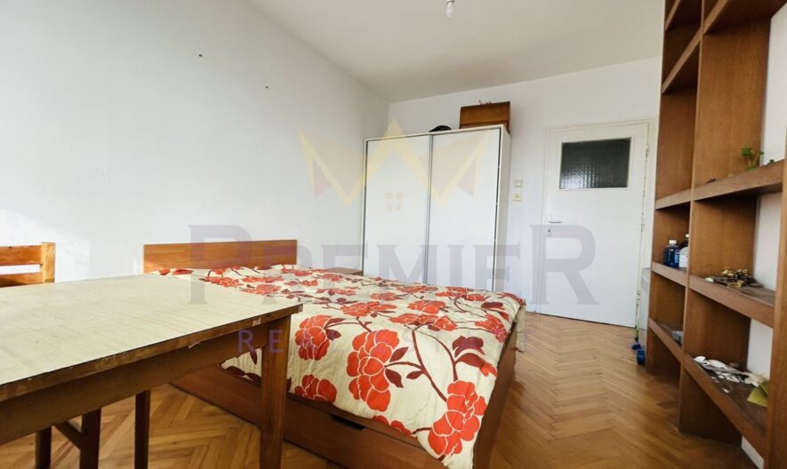 Тухлен апартамент на среден етаж кв. Чайка -  - снимка 1 - Имоти Премиер