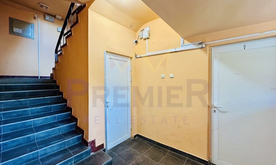 Тухлен апартамент на среден етаж кв. Чайка -  - снимка 11 - Имоти Премиер