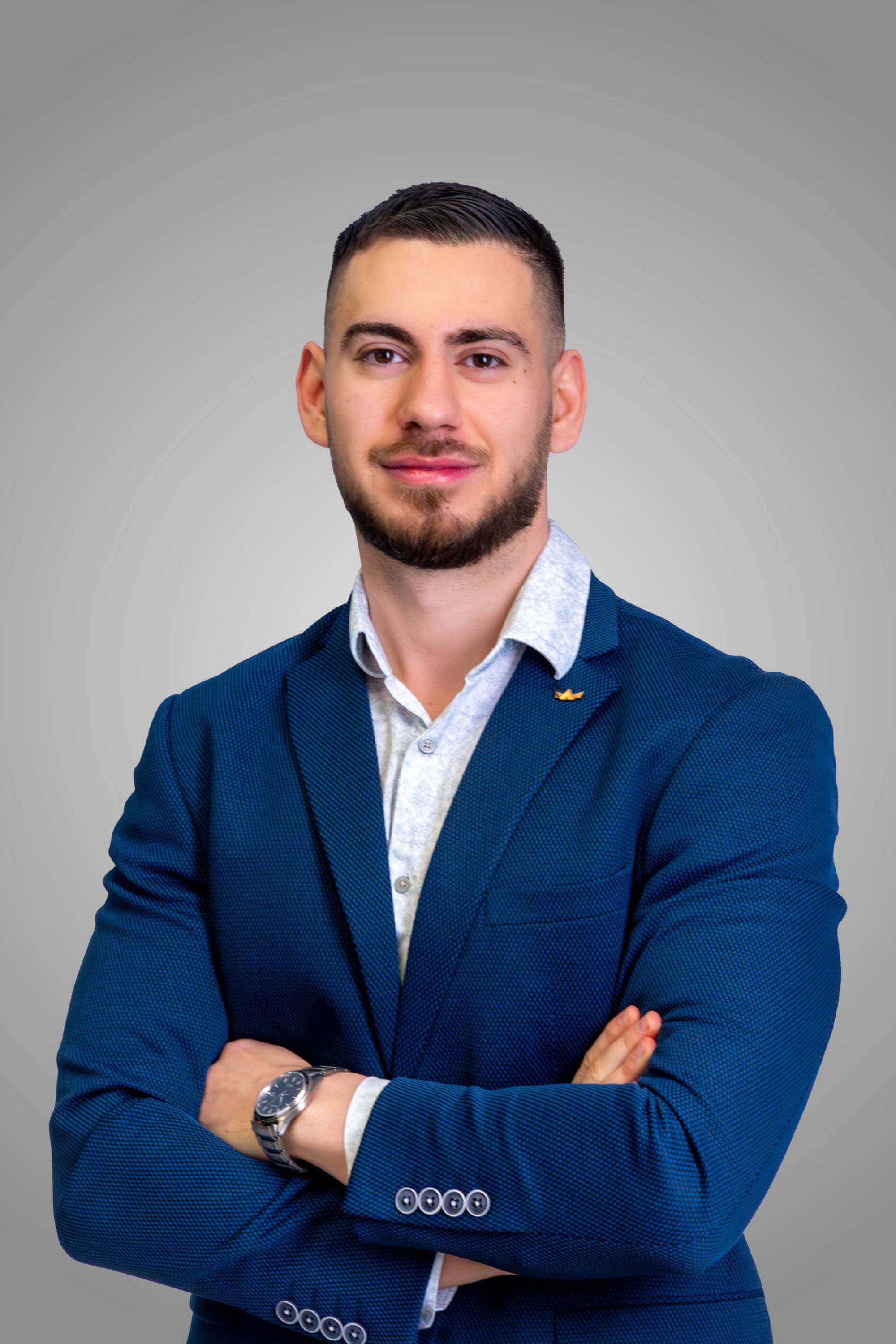 Юлиян Радев - ИМОТИ ПРЕМИЕР - Агенция за недвижими имоти