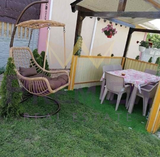 Уютна двуетажна къща в Кошарица - - снимка 12 - Имоти Премиер