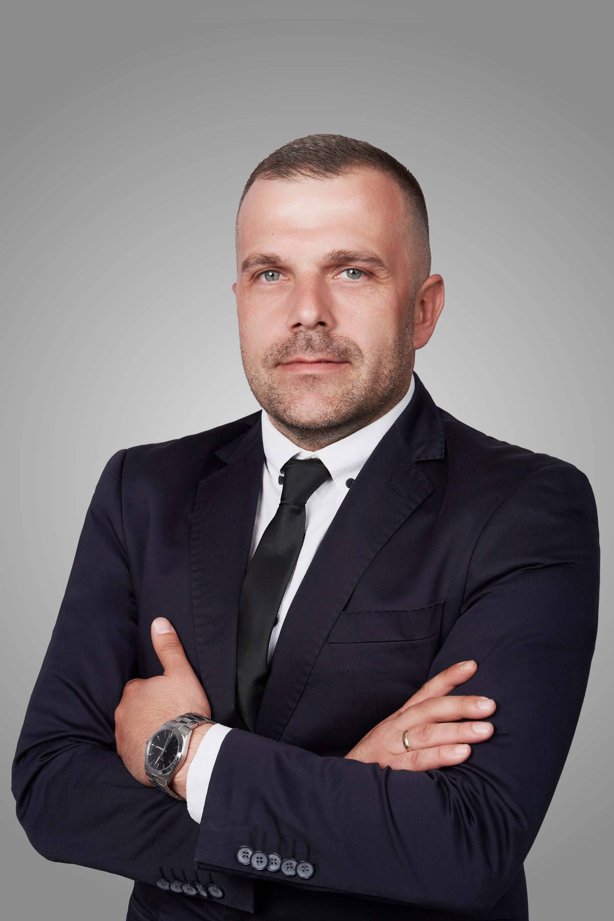 Велин Конов - ИМОТИ ПРЕМИЕР - Агенция за недвижими имоти