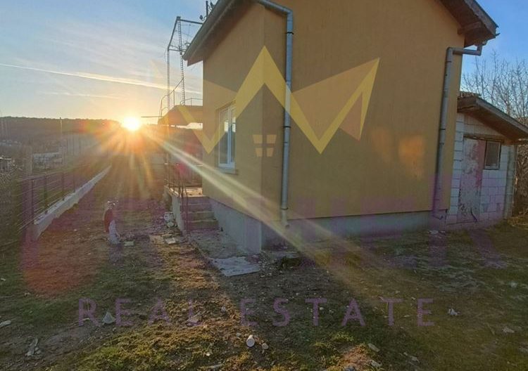Агенция за недвижими имоти - Имоти Премиер - имот - 1036767, Цена: 176500 EUR