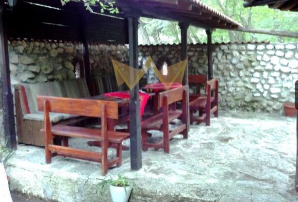 Код на имот: 850307, Площ: 1000 м<sup>2</sup> кв.м, Имоти Премиер - Цена: 230000 EUR